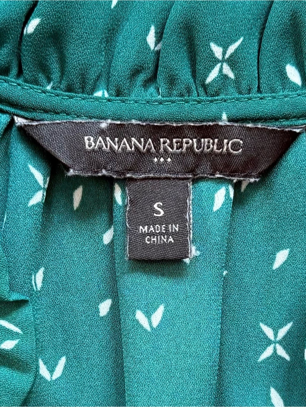 Banana Republic Green Sleeveless Top Size S - Picture 7 of 7